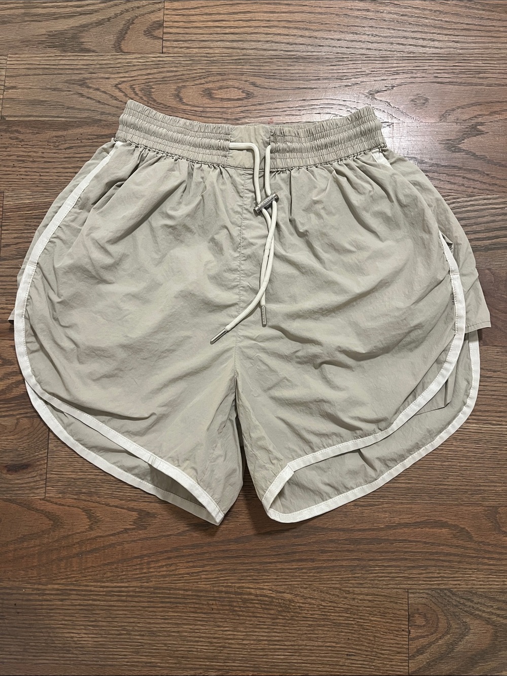 Varley shorts XS EUC